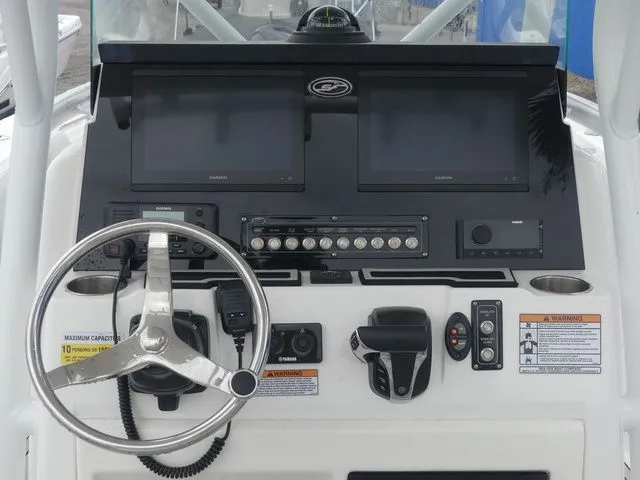 Slide: The Image of Sea Fox 248 Commander 2023 - 18