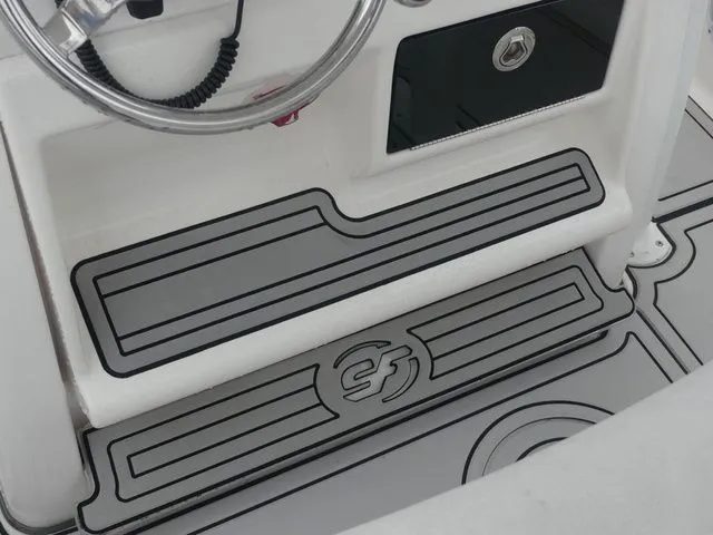 Slide: The Image of Sea Fox 248 Commander 2023 - 19