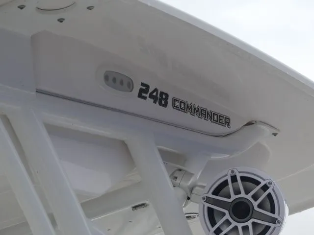 Slide: The Image of Sea Fox 248 Commander 2023 - 8