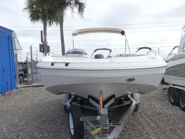 Slide: The Image of Hurricane SunDeck Sport 192 RL OB 2020 - 2