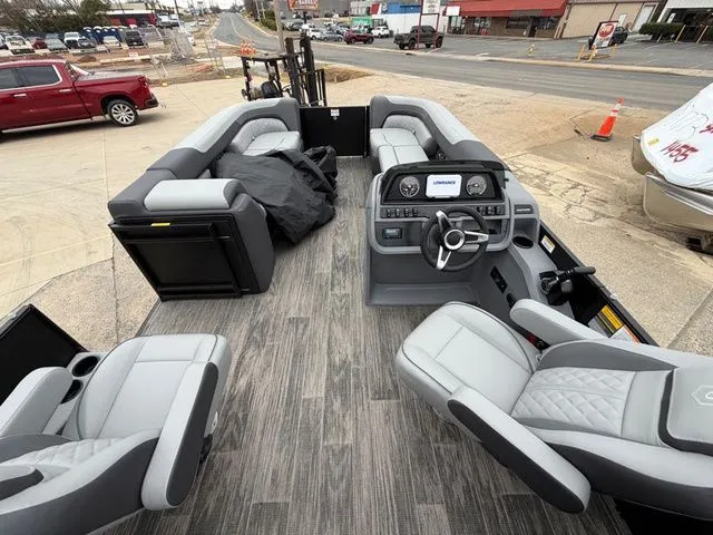 Slide: The Image of Godfrey Sweetwater 2286 SBC - 250 Yamaha SHO 2026 - 9