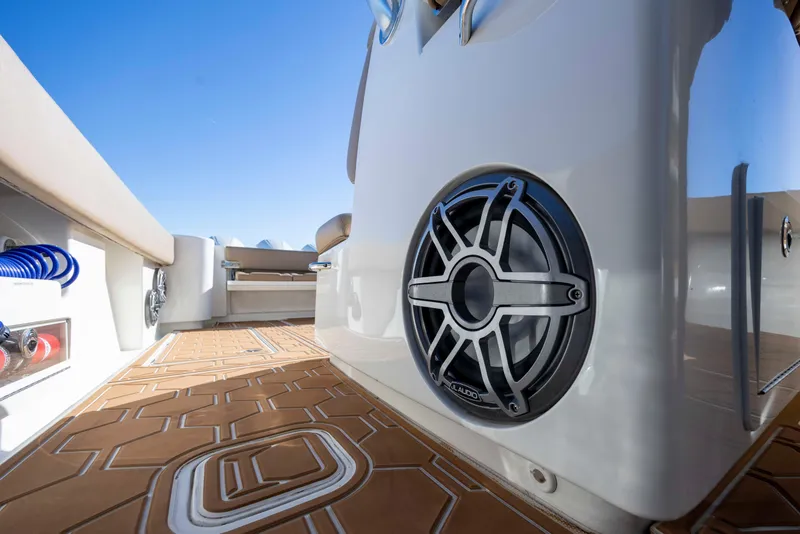 Slide: The Image of 2020 Blackwater 41 Tournament boat interior with speaker and teak flooring. - 37