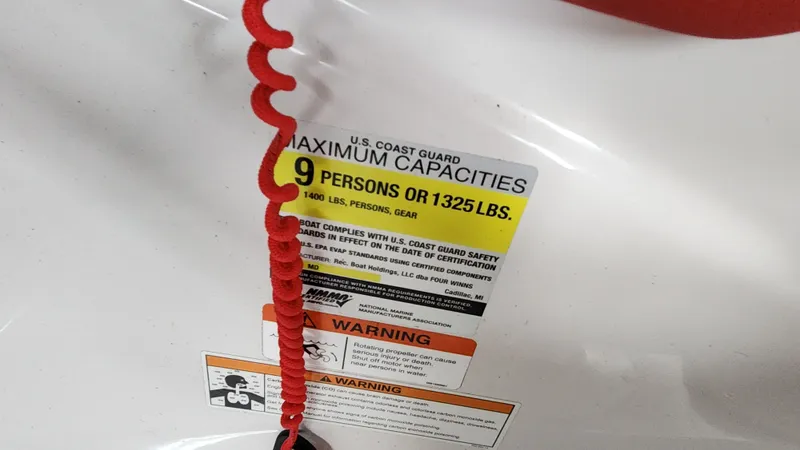 Slide: The Image of Four Winns H190 2016 - 11