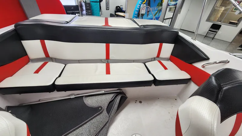 Slide: The Image of Four Winns H190 2016 - 13