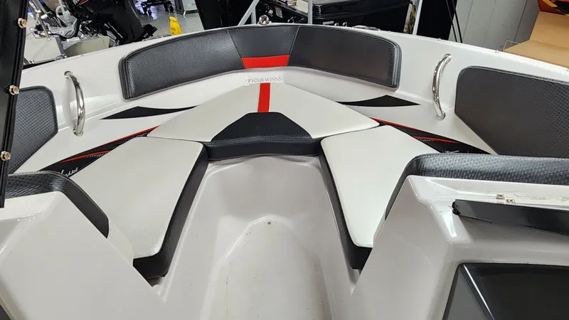 Slide: The Image of Four Winns H190 2016 - 14