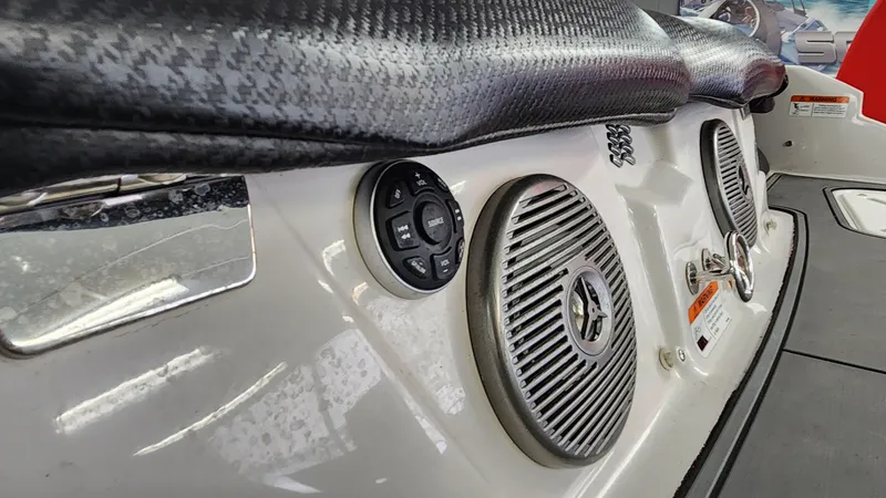 Slide: The Image of Four Winns H190 2016 - 16