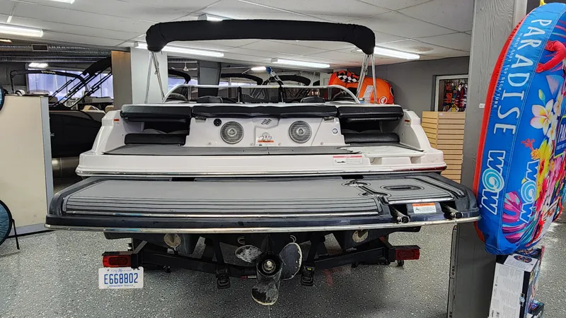 Slide: The Image of Four Winns H190 2016 - 17