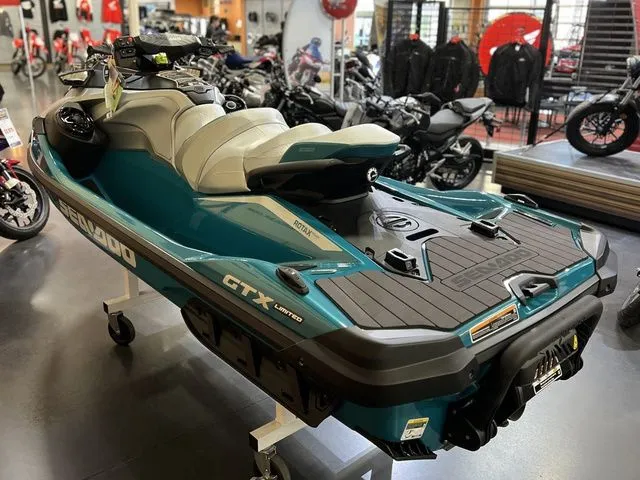 Slide: The Image of Sea-Doo GTX 2026 - 14