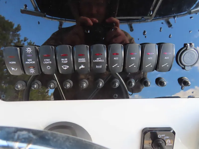 Slide: The Image of Bulls Bay 230 Center Console 2025 - 17