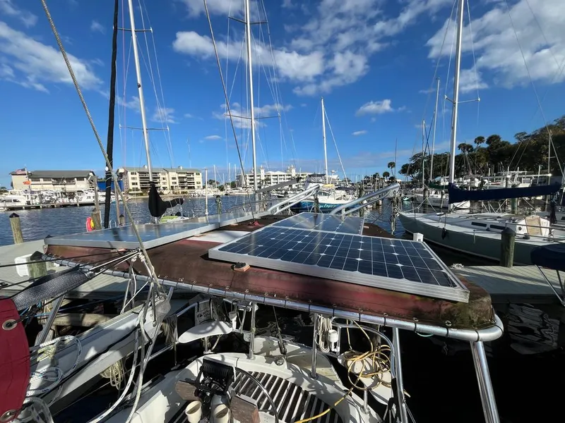 Slide: The Image of Beneteau First 1984 - 3