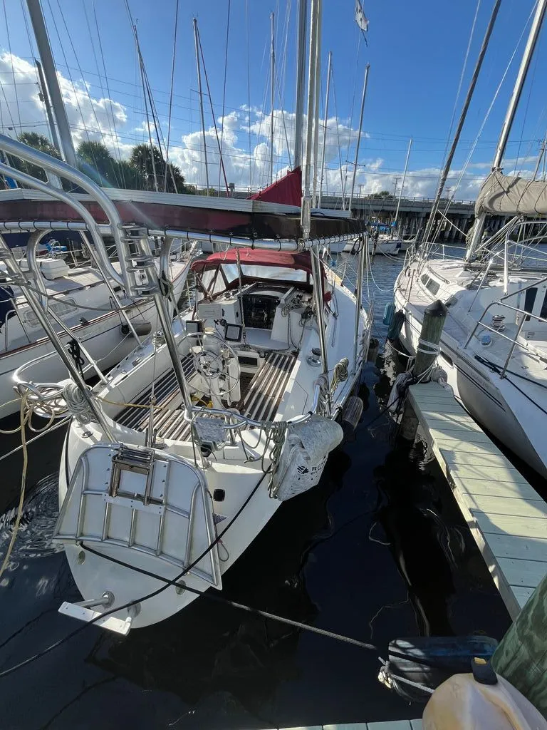 Slide: The Image of Beneteau First 1984 - 4