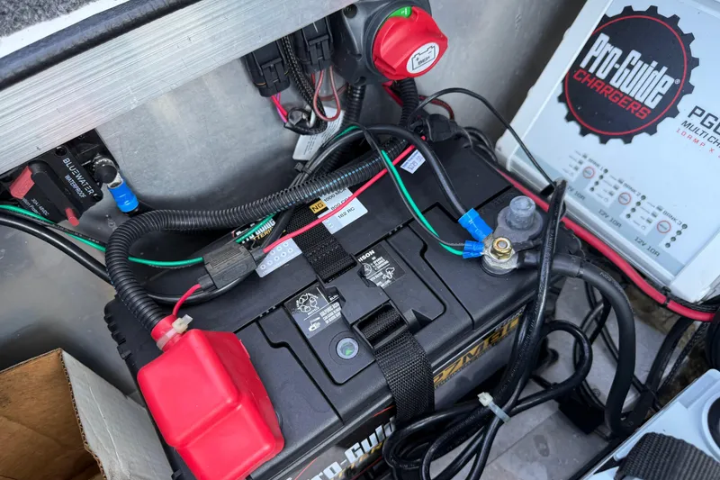Slide: The Image of Battery setup in a 2020 Vexus AVX 2080 boat with Pro-Guide charger. - 40