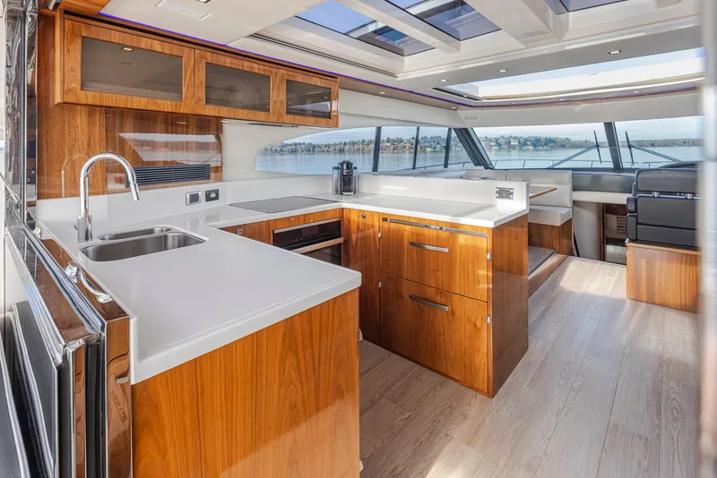 Slide: The Image of Riviera 6000 Sport Yacht 2017 - 54
