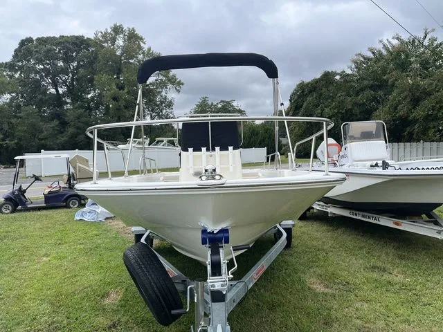 Slide: The Image of Boston Whaler 170 Montauk 2026 - 27