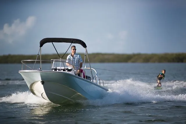 Slide: The Image of Boston Whaler 170 Montauk 2026 - 5