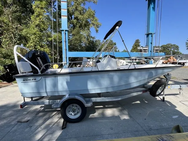 Slide: The Image of Boston Whaler 170 Montauk 2026 - 24