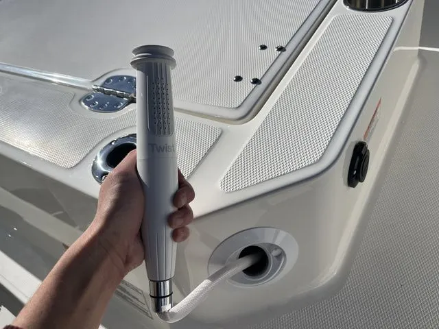 Slide: The Image of Boston Whaler 280 Dauntless 2026 - 26