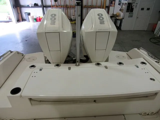 Slide: The Image of Boston Whaler 270 Dauntless 2019 - 14