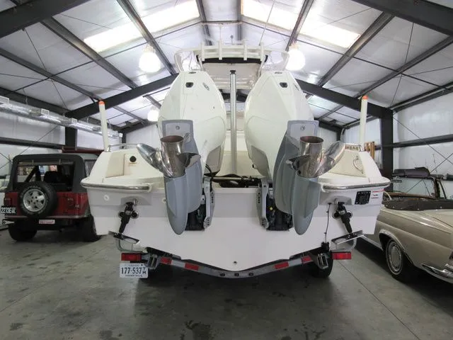Slide: The Image of Boston Whaler 270 Dauntless 2019 - 21