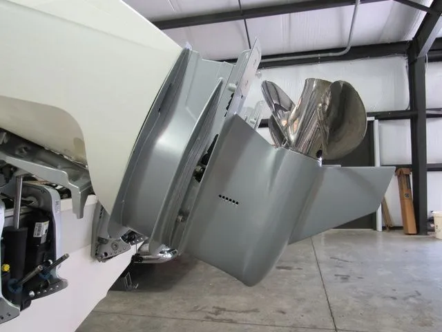 Slide: The Image of Boston Whaler 270 Dauntless 2019 - 22