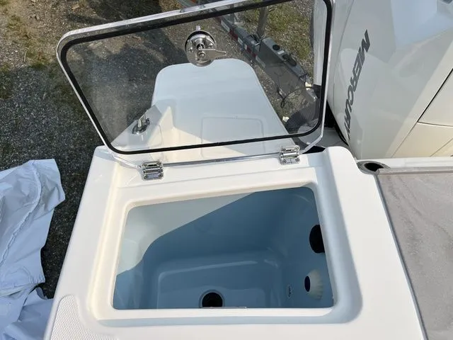 Slide: The Image of Boston Whaler 330 Vantage 2025 - 26