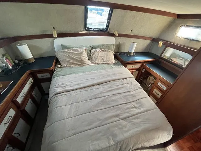 Slide: The Image of Carver 3607 Aft Cabin Motoryacht 1986 - 18