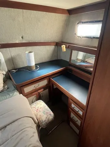 Slide: The Image of Carver 3607 Aft Cabin Motoryacht 1986 - 20