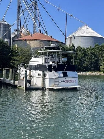 Slide: The Image of Carver 3607 Aft Cabin Motoryacht 1986 - 23