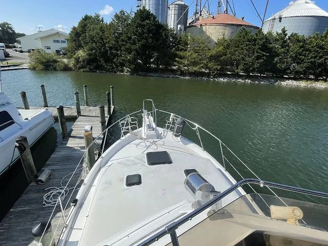 Slide: The Image of Carver 3607 Aft Cabin Motoryacht 1986 - 9