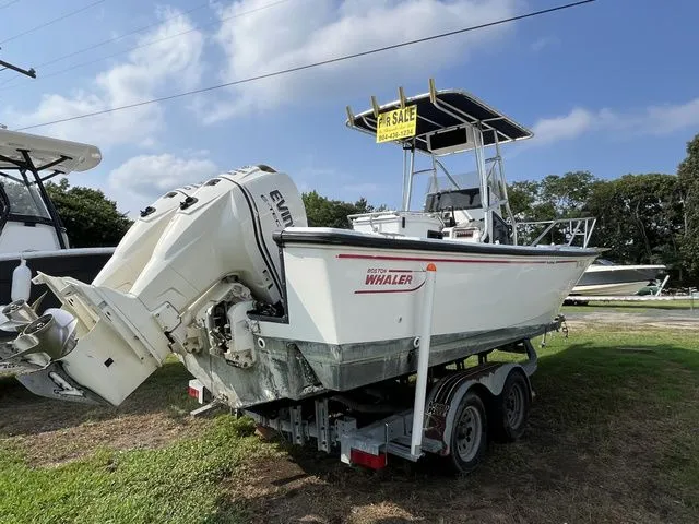 Slide: The Image of Boston Whaler 24 Outrage 1997 - 23