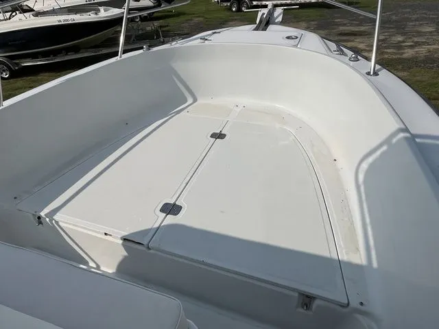 Slide: The Image of Boston Whaler 24 Outrage 1997 - 9
