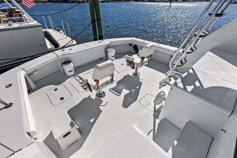 Slide: The Image of 2003 Hatteras 65 Convertible - 11