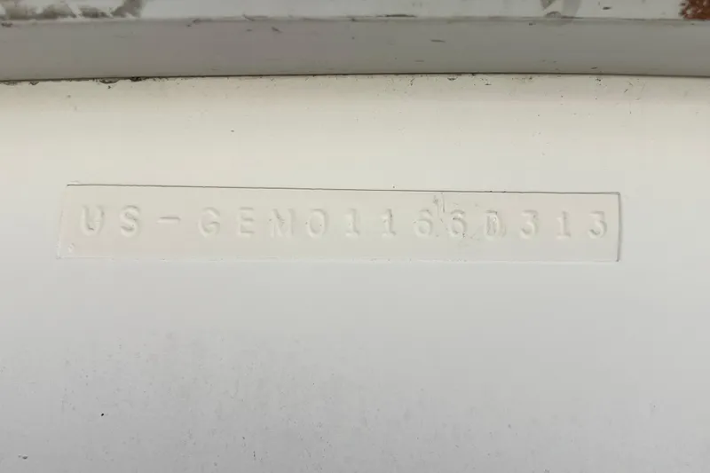 Slide: The Image of Hull identification number on a 2013 Gemini Legacy 35 boat. - 176