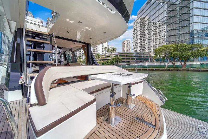 Slide: The Image of Galeon 510 Sky 2020 - 106