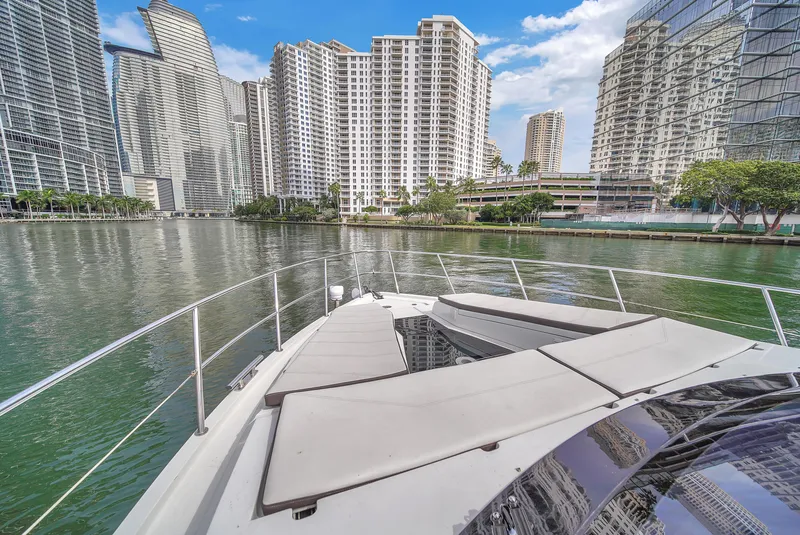 Slide: The Image of Galeon 510 Sky 2020 - 94