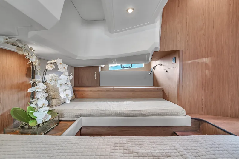 Slide: The Image of Beneteau Gran Turismo 40 - 25