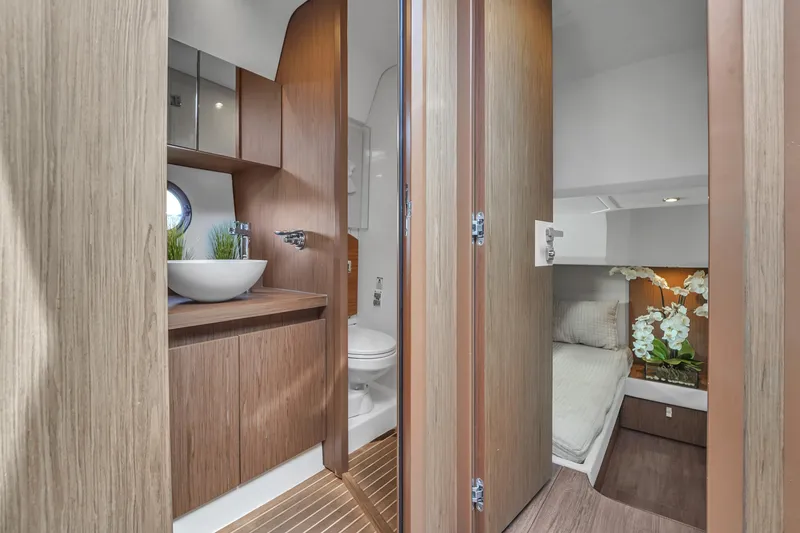 Slide: The Image of Beneteau Gran Turismo 40 - 27