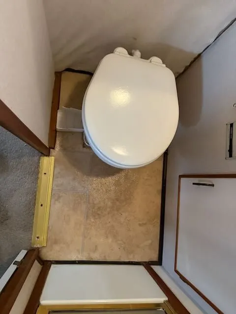 Slide: The Image of Tollycraft 40 Sun Deck 1985 - 41