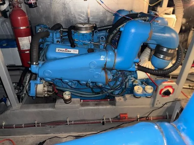 Slide: The Image of Tollycraft 40 Sun Deck 1985 - 44