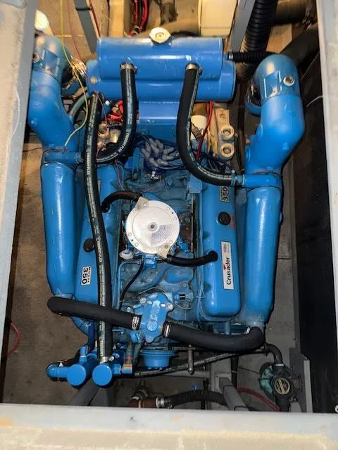 Slide: The Image of Tollycraft 40 Sun Deck 1985 - 46