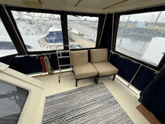 Slide: The Image of Tollycraft 40 Sun Deck 1985 - 5