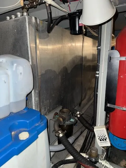 Slide: The Image of Tollycraft 40 Sun Deck 1985 - 55