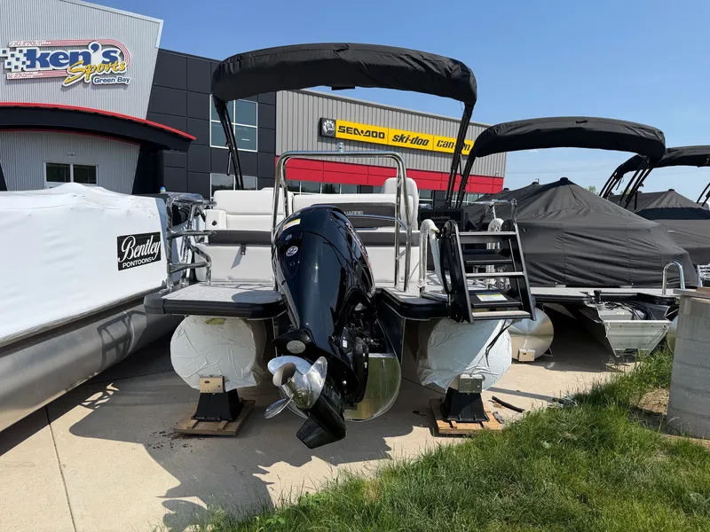 Slide: The Image of 2026 Harris FloteBote Cruiser 230 SLDH Tri Toon at Ken's Sports. - 3