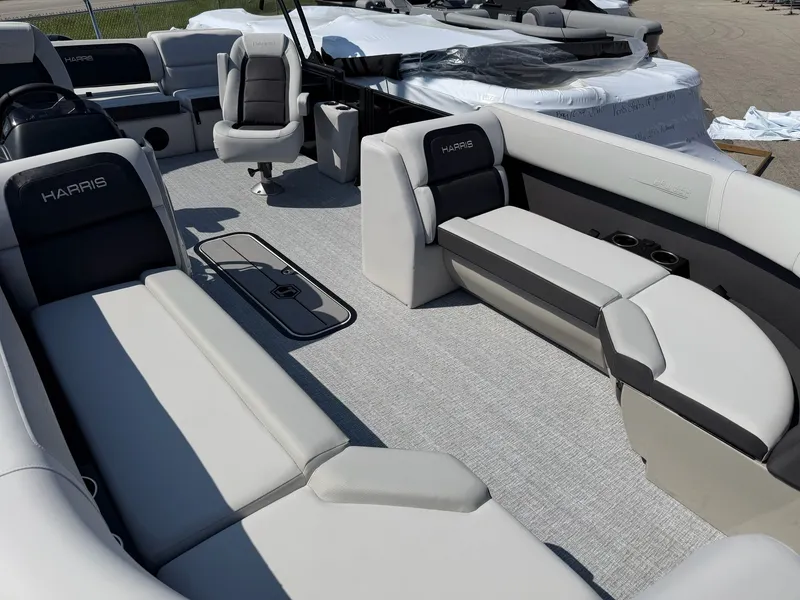 Slide: The Image of Interior of 2026 Harris FloteBote CRUISER 230 SLDH with luxurious seating. - 5