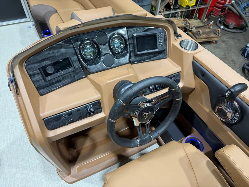 Slide: The Image of Tahoe LTZ 2385 (CRB) Cruise Rear Bench Tritoon & Honda 4-Stroke EFI 2026 - 12