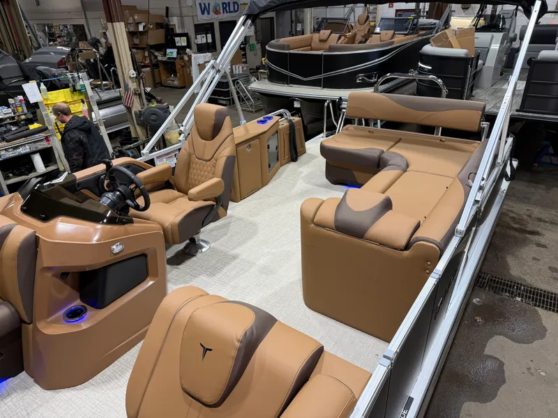 Slide: The Image of Tahoe LTZ 2385 (CRB) Cruise Rear Bench Tritoon & Honda 4-Stroke EFI 2026 - 3