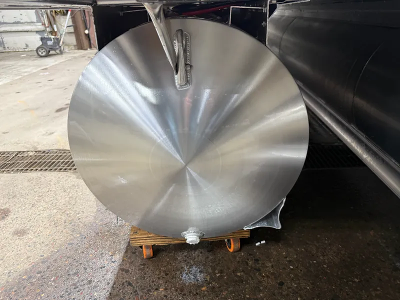 Slide: The Image of Tahoe LTZ 2385 (CRB) Cruise Rear Bench Tritoon & Honda 4-Stroke EFI 2026 - 46