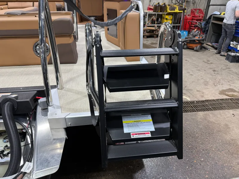 Slide: The Image of Tahoe LTZ 2385 (CRB) Cruise Rear Bench Tritoon & Honda 4-Stroke EFI 2026 - 50