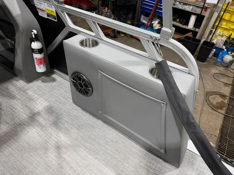 Slide: The Image of Tahoe LTZ 1985 Cruise Rear Bench (CRB) & Honda 4-Stroke EFI 2026 - 24