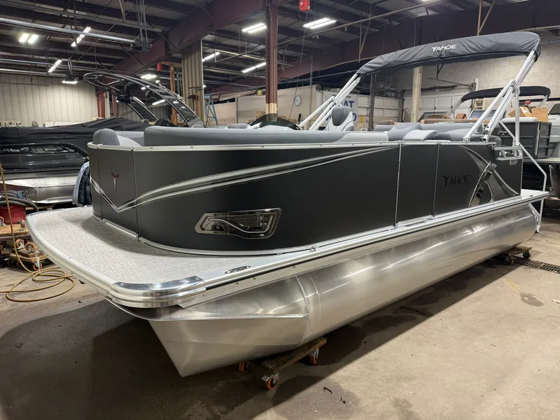 Slide: The Image of Tahoe LTZ 1985 Cruise Rear Bench (CRB) & Honda 4-Stroke EFI 2026 - 35